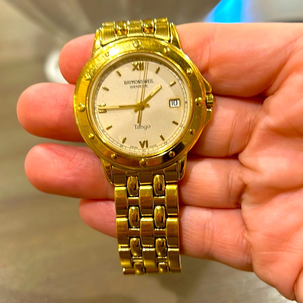Raymond Weil 5560 Tango Gold Tone Quartz Watch Water Resist
